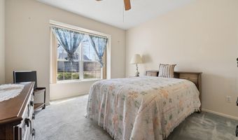 84 Chain Blvd, Bayville, NJ 08721