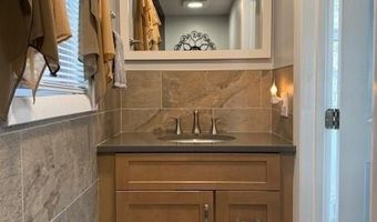 11 Woodside Ave, Cumberland, RI 02864