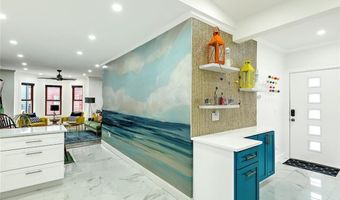 27 S Baptist St, Newport, RI 02840