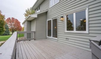 1110 Sandalwood Ct SW, Altoona, IA 50009