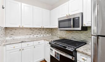 20322 BEECHWOOD Ter 301, Ashburn, VA 20147