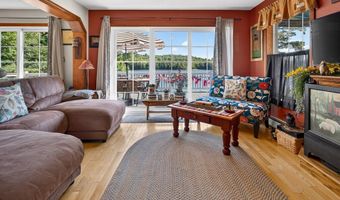 202 Bear Cove Rd, Baileyville, ME 04694