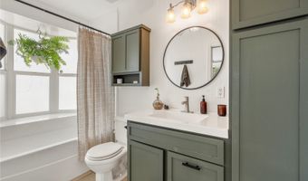 44 Kaupakalua Rd, Haiku, HI 96708