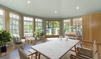 9 Howd Ave, Branford, CT 06405