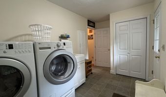 24 W Side Woods Rd, Bartlett, NH 03812