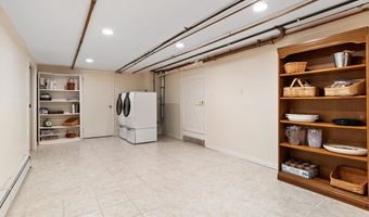 1 Emerson Dr, Acton, MA 01720