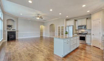 768 Sterling Dr, Boiling Springs, SC 29316