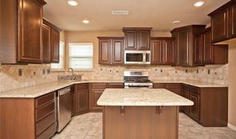 1906 Cypress St, Bentonville, AR 72713