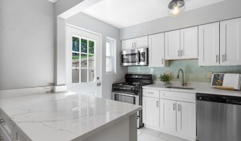 2801 16TH Rd S 2801A, Arlington, VA 22204