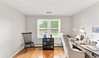 38 Stone Trl B, North Providence, RI 02904