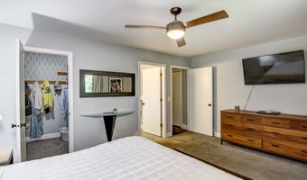 1312 Knollwood Trl, Altoona, WI 54720