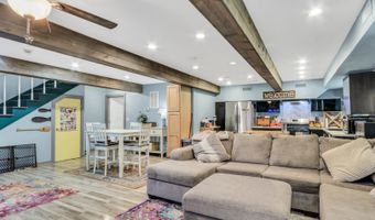 26689 W Pine St, Antioch, IL 60002