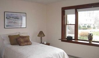 35 Treasure Rd, Narragansett, RI 02882