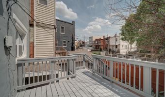 82 T St NW 3, Washington, DC 20001