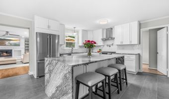 9403 FERRY LANDING Ct, Alexandria, VA 22309