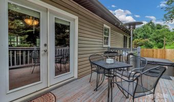 159 S Willow Brook Dr, Asheville, NC 28806