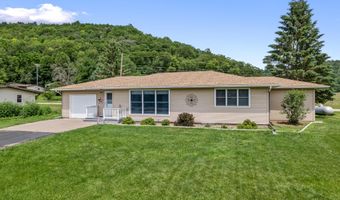 S1576 Lake St, Alma, WI 54610