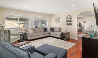 2855 N Victoria Dr, Alpine, CA 91901