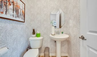 1241 Glenmont St, Algonquin, IL 60102