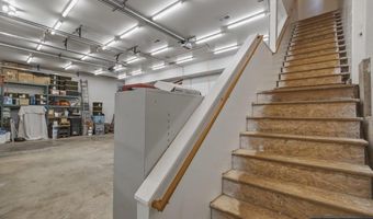 22000 SE Upper Matthews Creek Ln, Amity, OR 97101