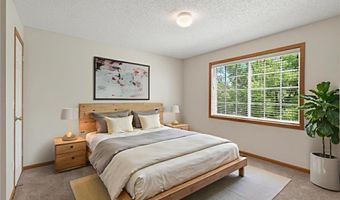 6213 Maclynn Ave NE, Albertville, MN 55301