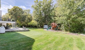 35 Christopher Dr, Attleboro, MA 02703