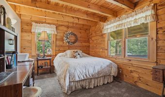 1676 S 600 E, Avilla, IN 46710