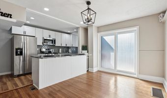 6642 LOTUS Rd, Philadelphia, PA 19151