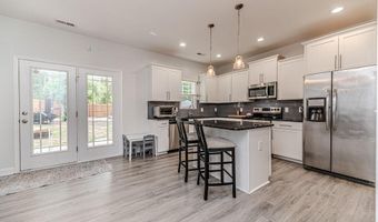 216 Vanderbuilt Ct, Aberdeen, NC 28315