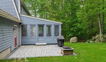 9 Candlewood Dr, Amherst, NH 03031