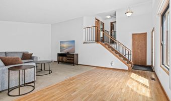 8574 134th St W, Apple Valley, MN 55124