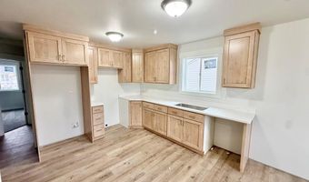 5405 Park Lawn Dr #111, Chubbuck, ID 83202