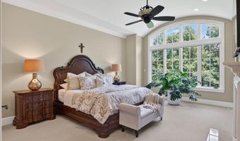262 Dietrich Rd, Ballwin, MO 63021