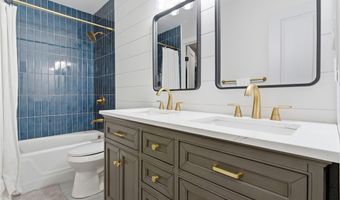 161 Devorah Dr, Aurora, OH 44202