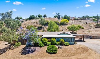 636 N Glen Oaks Dr, Alpine, CA 91901