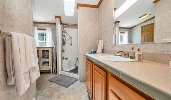 24 Osprey Rd, Alton, NH 03809