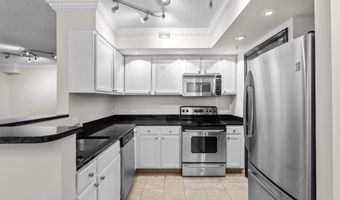 880 N POLLARD St N 224, Arlington, VA 22203