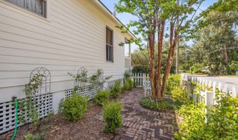1711 Duke St, Beaufort, SC 29902