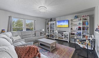 6608 Sonesta Dr, Indianapolis, IN 46217