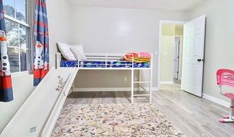 5 Edgewood Ave, Cumberland, RI 02864