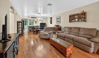 24 Manorwood Dr 24, Branford, CT 06405