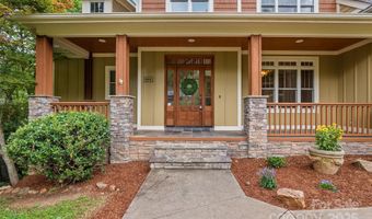 103 Village Pointe Ln, Asheville, NC 28803