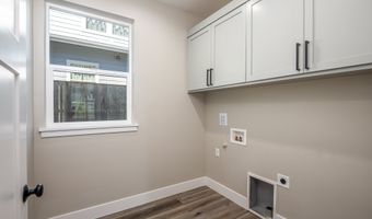 24934 WESTFIELD Ave, Veneta, OR 97487