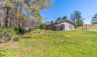 121 White Pine Rd, Beattyville, KY 41311