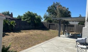 292 Yellowstone Dr, Vacaville, CA 95687