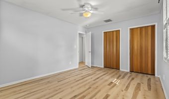 37 Tarinelli Cir, Bridgeport, CT 06606