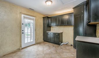 2422 S Washington St, Amarillo, TX 79109