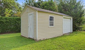 416 Forest Glen Dr, Albany, GA 31707