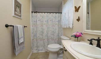 211 Pine Oak Blvd, Barnegat, NJ 08005