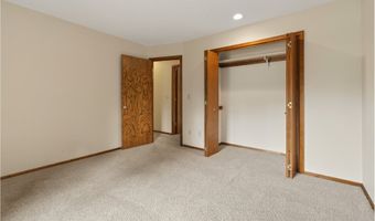 20267 HIGHWAY 213, Oregon City, OR 97045